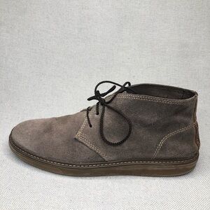 Johnston & Murphy taupe grey suede chukka boots, size 8.5
